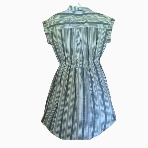 Japna Blue and White High-Low Polo Collar Dress - Picture 4 of 4